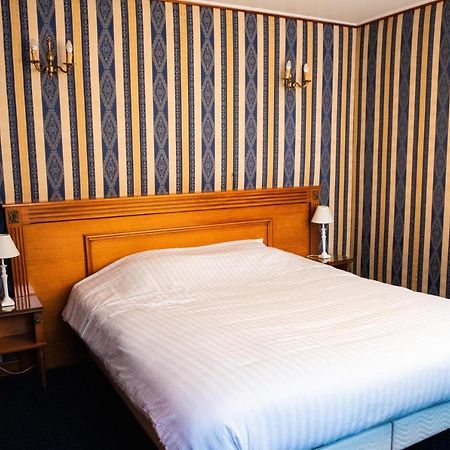 Hotel Jolly Roger Dunkirk Екстер'єр фото
