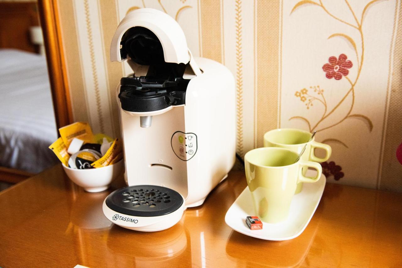 Hotel Jolly Roger Dunkirk Екстер'єр фото