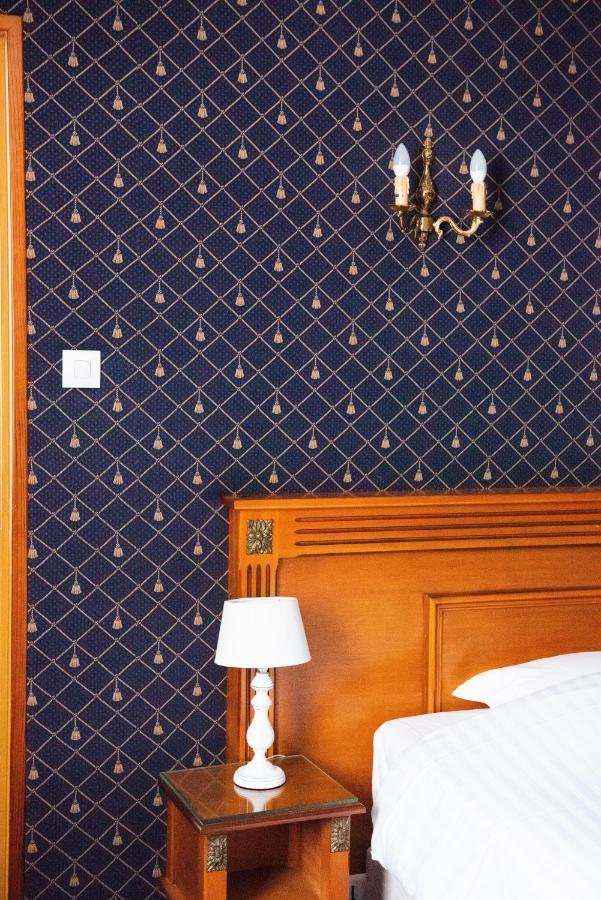 Hotel Jolly Roger Dunkirk Екстер'єр фото